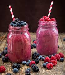 picture of two glasses of smoothies